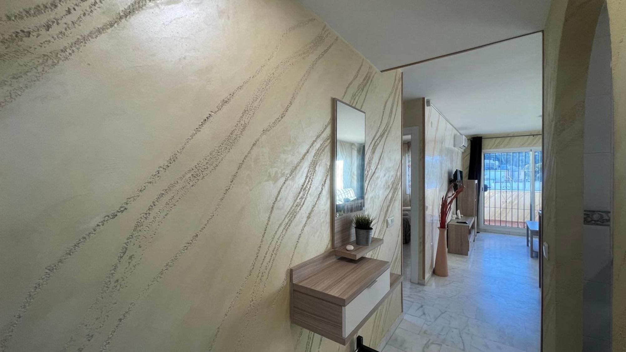 Apartamento Con Vista A La Piscina Daire Benalmádena Dış mekan fotoğraf