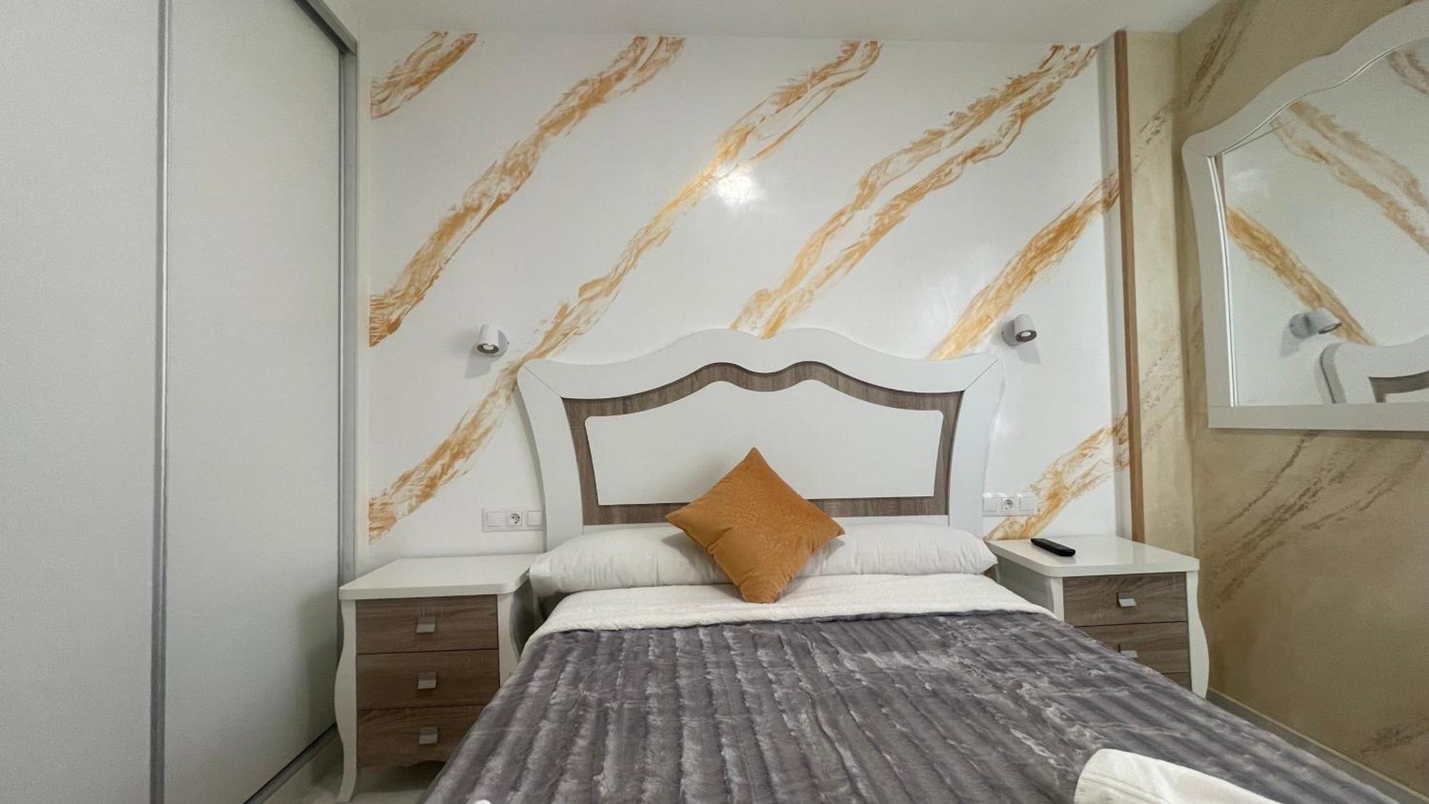 Apartamento Con Vista A La Piscina Daire Benalmádena Dış mekan fotoğraf